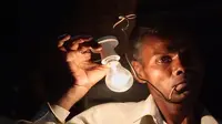Seorang pria India mengklaim dapat makan hanya dari aliran listrik