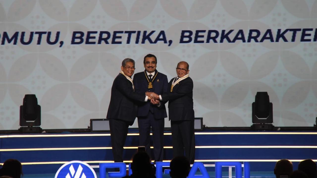Pesan Mendalam Wamenkum dan Ketua KPK di Pelantikan PERADI Profesional