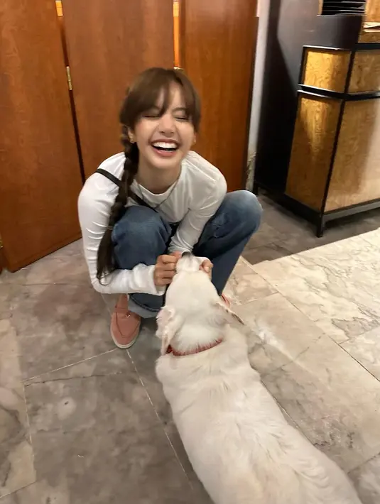 Lisa Blackpink Pulang Kampung [Foto: Instagram/lalalalisa_m]