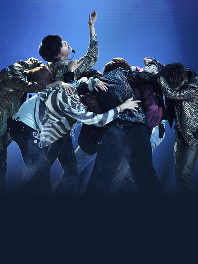 Bangtan Boys atau yang lebih dikenal dengan BTS tampil di atas panggung Billboard Music Awards 2018 di Las Vegas, Minggu (20/5). (Ethan Miller/GETTY IMAGES/AFP)