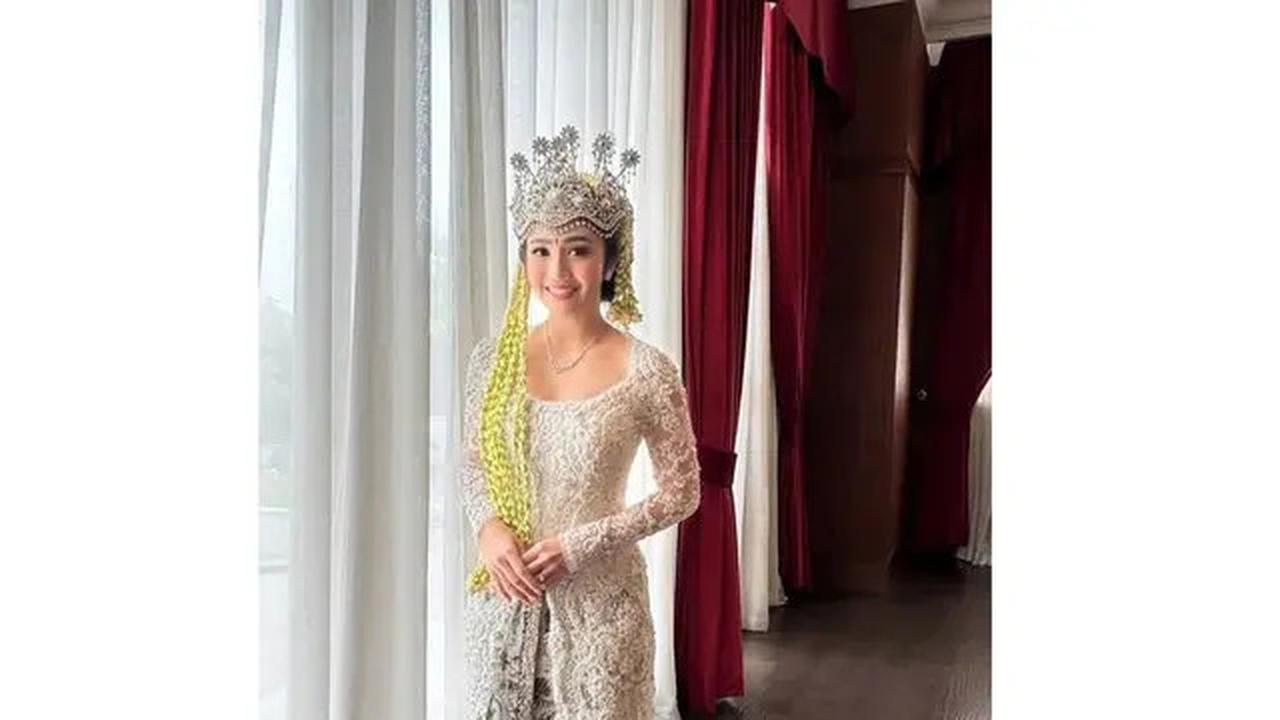 Resmi Menikah, Ini 5 Potret Febby Rastanty Kenakan Singer Sunda Saat Akad
