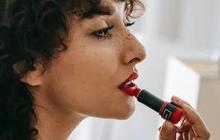 5 Cara Jitu Bikin Makeup Long Lasting, Ada Apa Aja Ya?