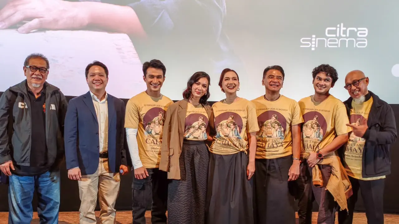 Jajaran Pemain dan Produser Film Rumah Tanpa Cahaya