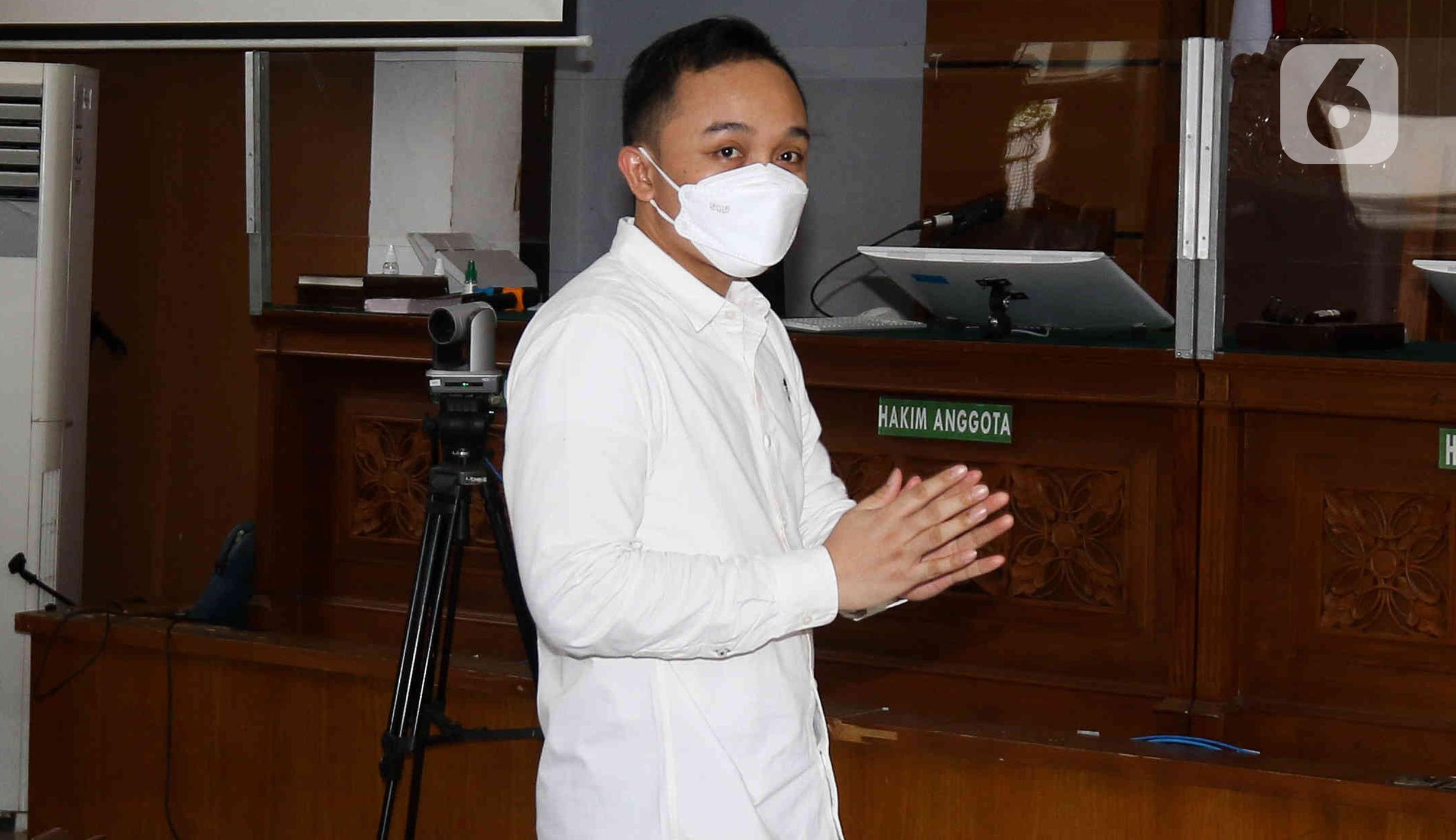 Ekspresi Ricky Rizal Jalani Sidang Vonis Kasus Pembunuhan Brigadir J