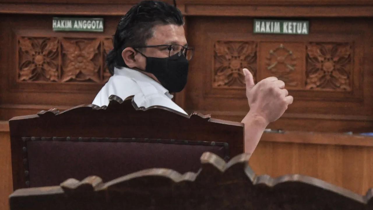 Ferdy Sambo divonis mati oleh Majelis Hakim tingkat pengadilan negeri Jakarta Selatan. Dia disebut dalang yang merencanakan pembunuhan terhadap ajudannya sendiri, Brigadir Yosua Hutabarat.