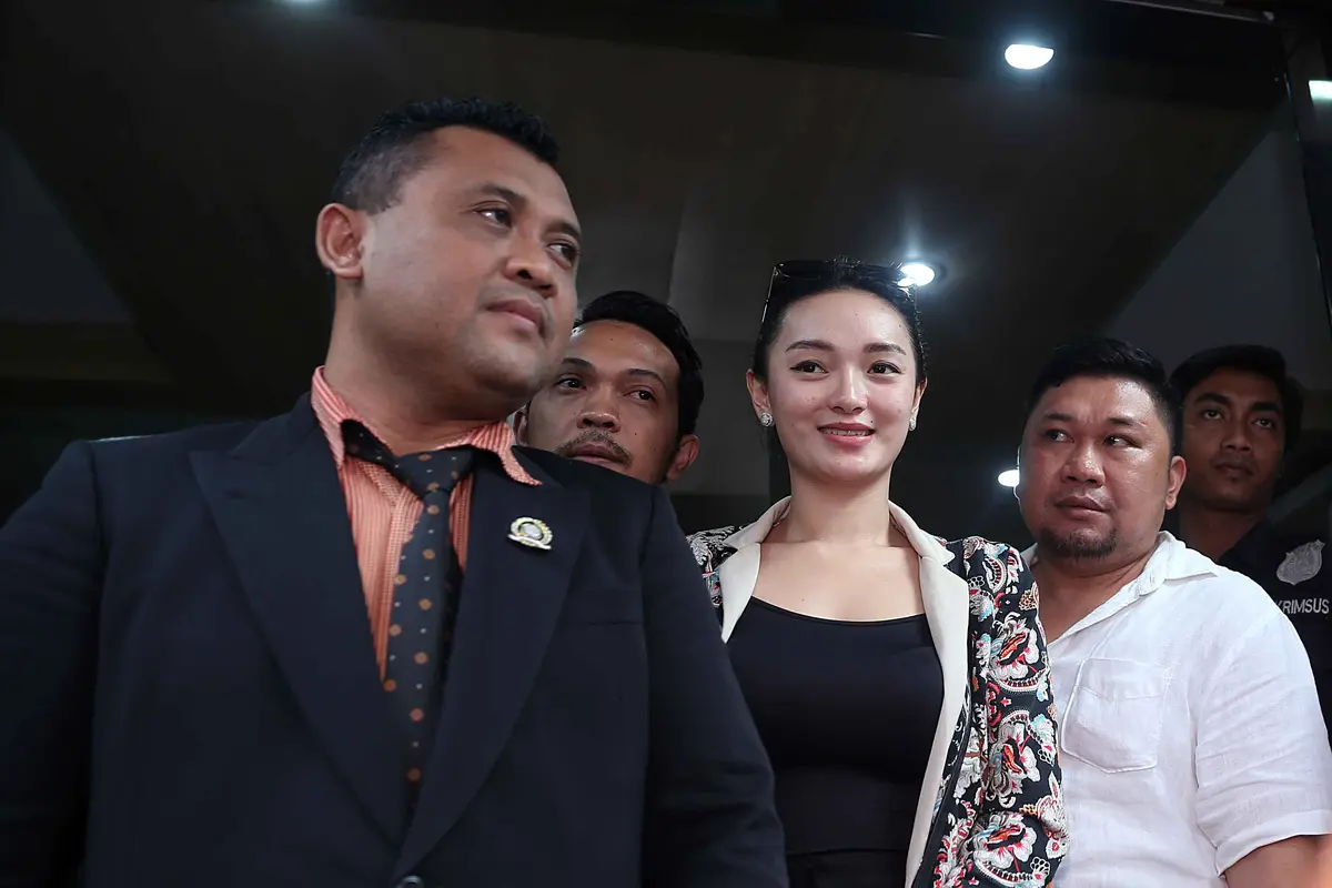 [Bintang] Zaskia Gotik