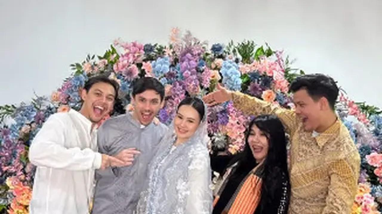 7 Potret Tasyakuran Kehamilan Sarah Gibson, Sempat Dua Kali Keguguran