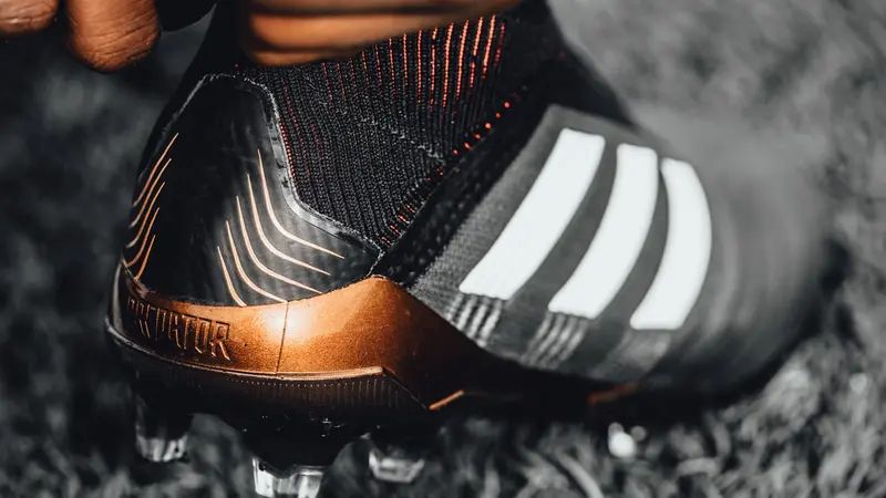 Sepatu bola deals adidas predator beckham