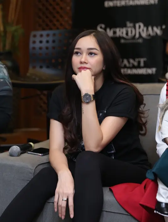 Aura Kasih dan Eryck Amaral