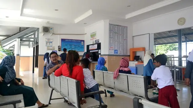 Stasiun Sidareja, Cilacap, Jawa Tengah. (Foto: Liputan6.com/Muhamad Ridlo)