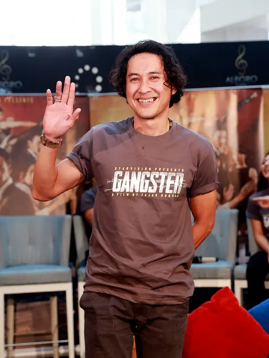 Tokoh Hasmono dalam film besutan Fajar Nugros itu mengharuskan Agus Kuncoro untuk memiliki kepribadian ganda. (Wimbarsana/Bintang.com)