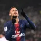 Kasus Neymar Jr dipengadilan pun banyak dibantu oleh peran sang ayah. Kini sang ayah menjadi popular saat urusi masalah anaknya di luar lapangan. (AFP/ Anne-Christine Poujoulat)