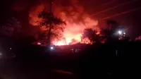 Kebakaran di Kawasan Industri Pulogadung. (Twitter.com/@TMCPoldaMetro)