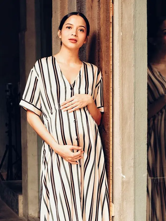 Potret 6 Artis Berdarah Bali Pamer Baby Bump, Mahalini Semakin Pancarkan Pesona