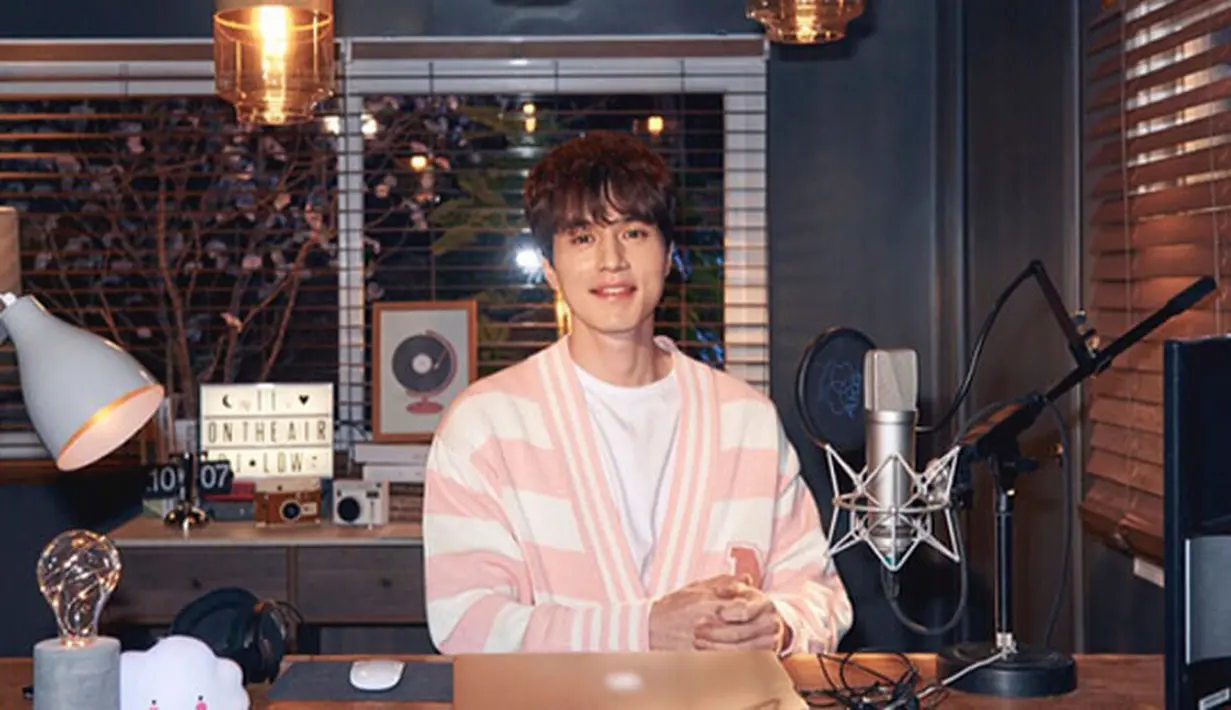 Lee Dong Wook belum lama ini membintangi sebuah serial drama yang berjudul Goblin, dan tentunya ini menjadi salah satu tayangan yang banyak memiliki penggemar di seluruh dunia. (Instagram/leedongwook_official)
