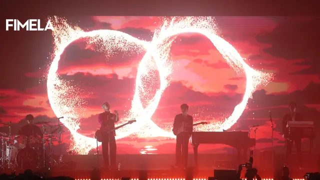 Konser The Rose di The Kasablanka Hall, Jakarta, Sabtu (20/1/2024). [Foto: Bayu Herdianto/Fimela]