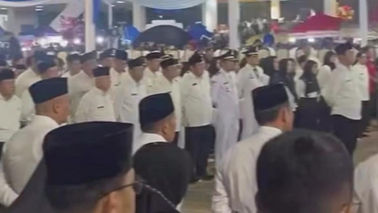 Mutasi ASN Karawang: Bupati Aep Syaepuloh Rombak Ratusan Pejabat di Malam Tahun Baru