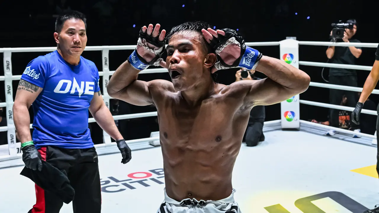 Sanjaya Hutagaol beraksi ONE Championship