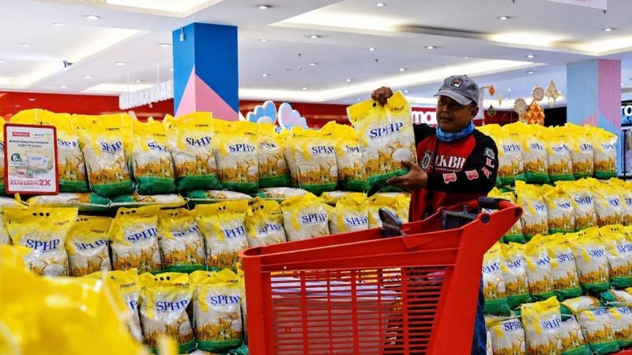Bulog Kalteng Gencarkan Distribusi Beras SPHP, Jaga Stabilitas Harga Pangan