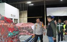 Polri dan WWF Kirim Puluhan Ton Bantuan Logistik ke Aceh untuk Korban Bencana