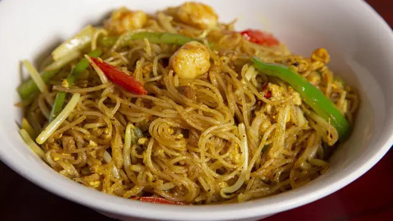 25 Daftar Menu Warteg yang Murah, Enak, dan Disukai Banyak Orang