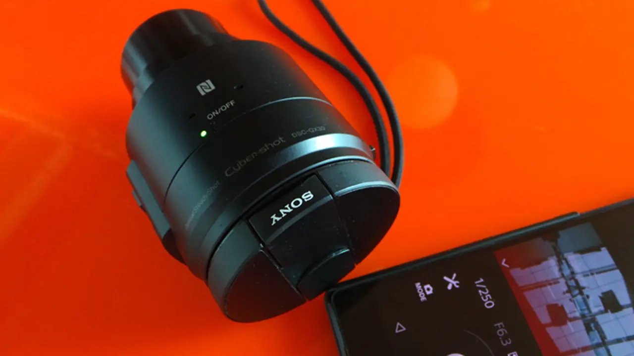 Sony Cyber-shot DSC-QX30