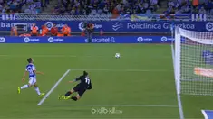 Berita video highlights La Liga 2017-2018 antara Real Sociedad melawan Real Madrid dengan skor 1-3. This video presented by BallBall.