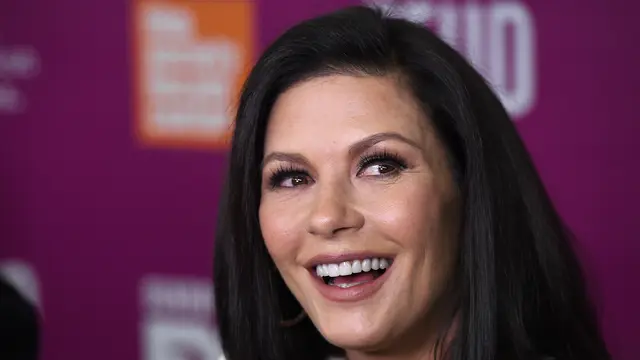 [Bintang] Catherine Zeta Jones