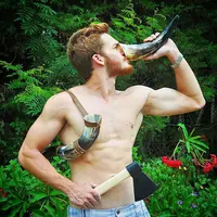 11 Cowok Berambut Merah Bikin Tenggorokan Makin Kering Saat Puasa