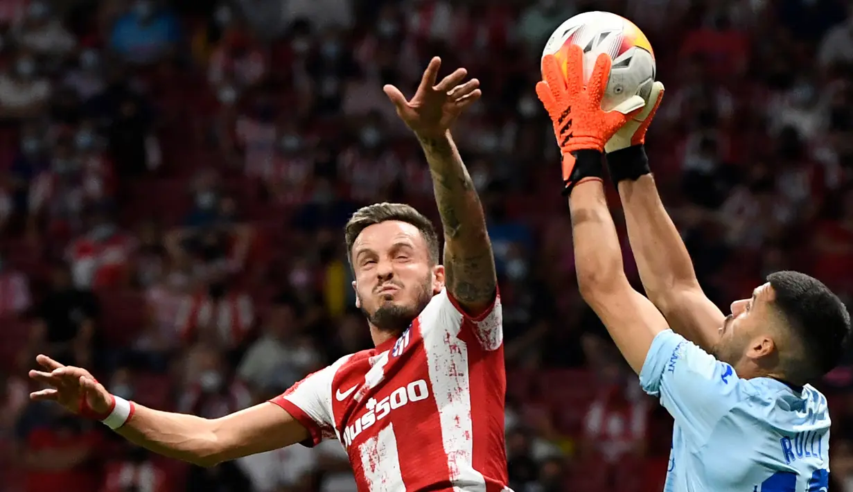 Saul Niguez. Gelandang berusia 26 tahun ini dipinjam Chelsea dari Atletico Madrid untuk 1 musim ke depan dengan opsi pembelian di akhir musim. Kehadiran Saul Niguez membuat Chelsea semakin kuat setelah sebelumnya sukses memulangkan Romelu Lukaku. (Foto: AFP/Pierre-Philippe Marcou)
