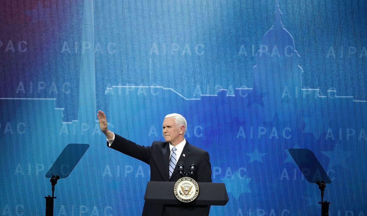 Melihat latar belakangnya, Pence bukanlah seorang jutawan.&nbsp;