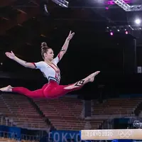 Identik dengan seragam leotard mirip bikini, pesenam Jerman justru memilih pakaian tertutup saat Olimpiade Tokyo 2020. (FOTO: Instagram/paulinschafer).