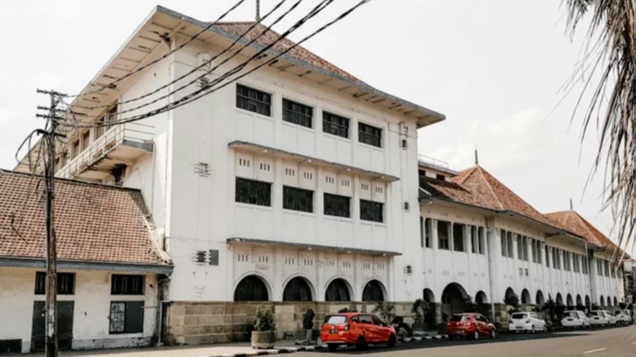 11 Rekomendasi Tempat Makan Nasi Lengko di Cirebon Terfavorit, Cita Rasa Khas Patut Disambangi