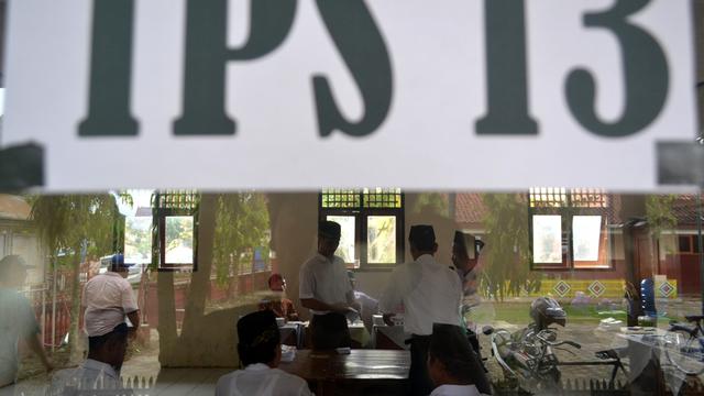 Ilustrasi – Pemungutan suara dalam Pilkada Cilacap 2017. (Foto: Liputan6.com/Muhamad Ridlo)