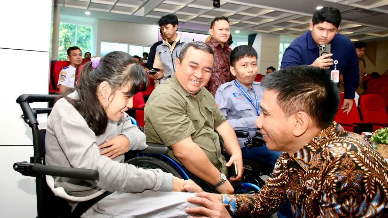 Wakil Menteri Dalam Negeri Akhmad Wiyagus dalam sosialisasi advokasi hak pendataan penyandang disabilitas di Telkom University
