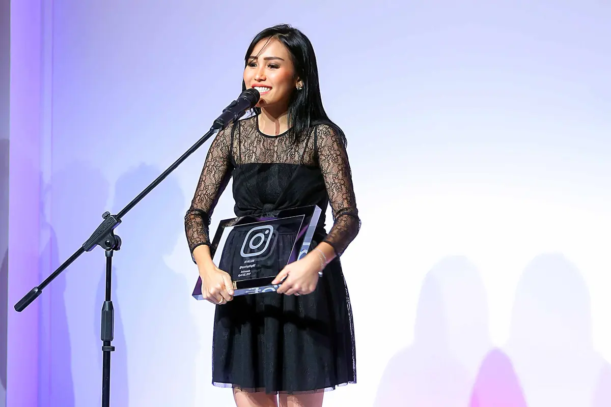 [Bintang] Ayu Ting Ting