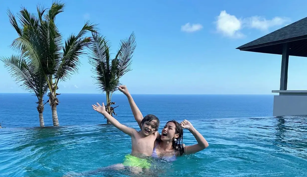 Jessica Iskandar (Instagram/inijedar)