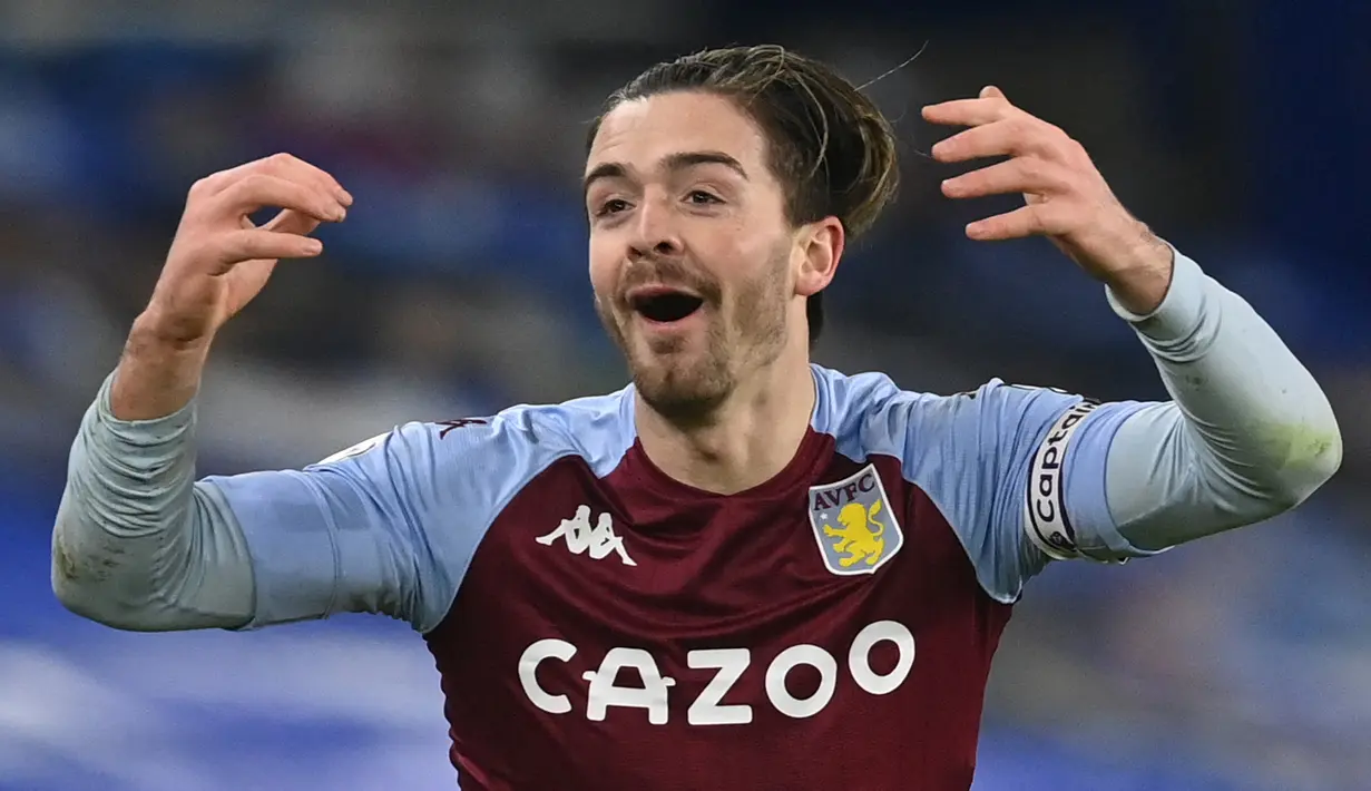 Jack Grealish. Hijrah ke tim sebesar Manchester City dengan usia yang menginjak 25 tahun tentunya menjadi peningkatan karier yang luar biasa dibandingkan tetap bersama Aston Villa. Apalagi, Pep Guardiola sangat menyukai gaya permainannya. (AFP/Neil Hall/Pool)