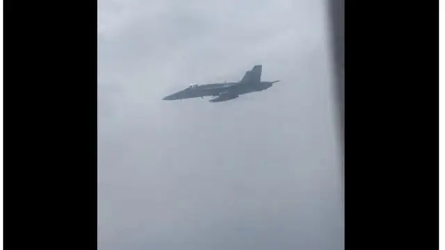Remaja Inggris Bikin Ancaman Bom Palsu, F-18 Ngebut Kawal Pesawat agar Segera Mendarat