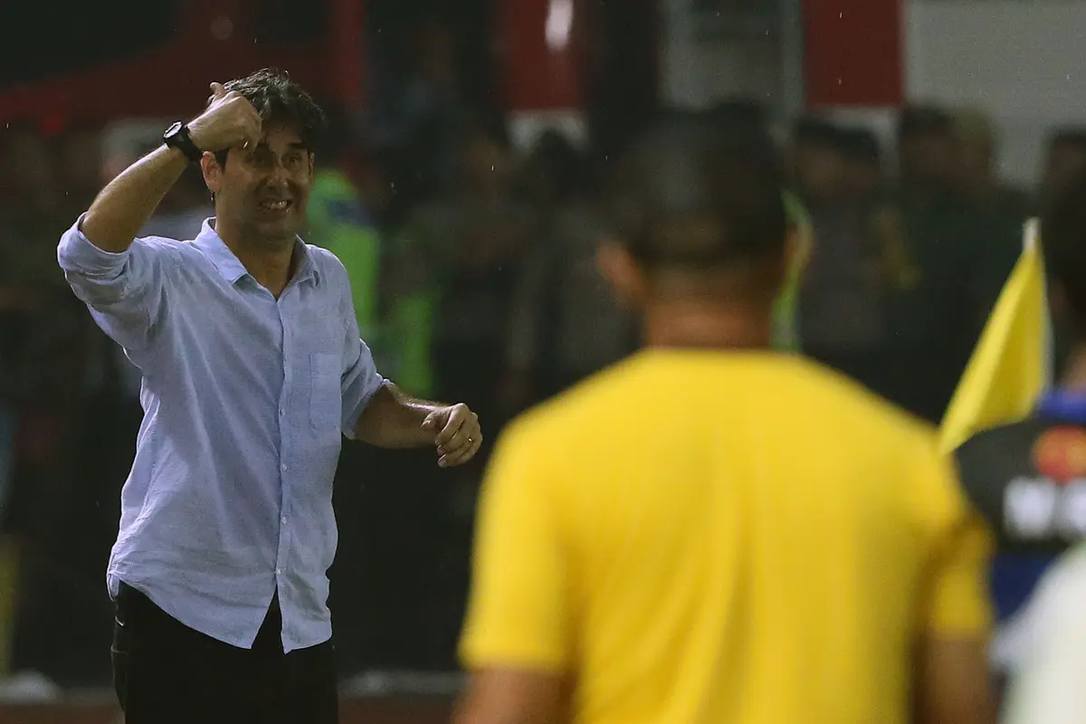 Pelatih Persija Jakarta Stefano Cugurra Teco