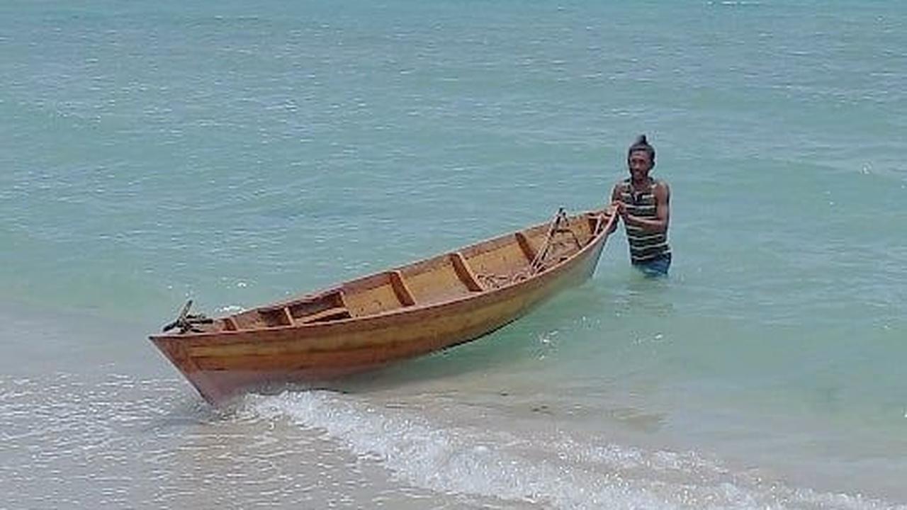 Bervakansi ke Pantai Trikora Riau, Namanya Konon Diambil dari Peristiwa Tri Komando Rakyat