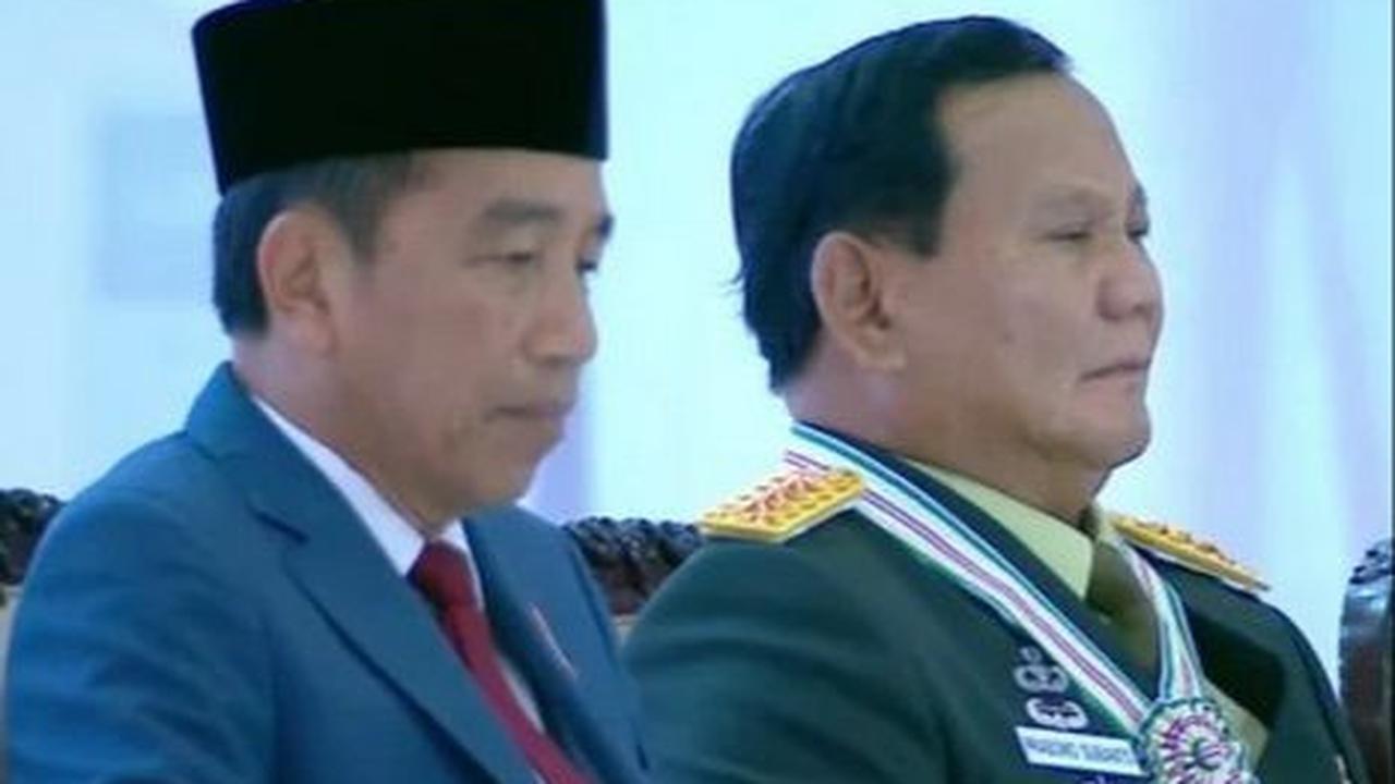 Kini, Prabowo pun resmi menyandang pangkat sebagai jenderal bintang empat.