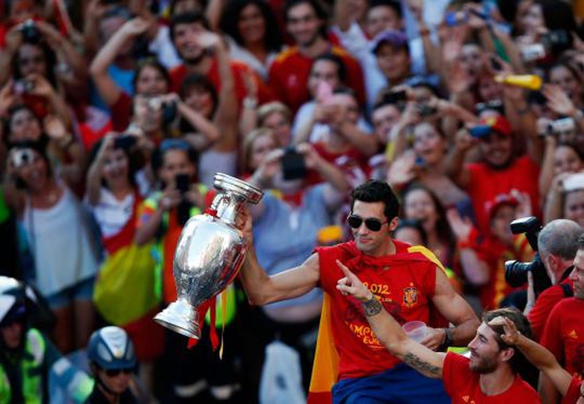 Ribuan warga Spanyol di Madrid sambut trofi Euro 2012