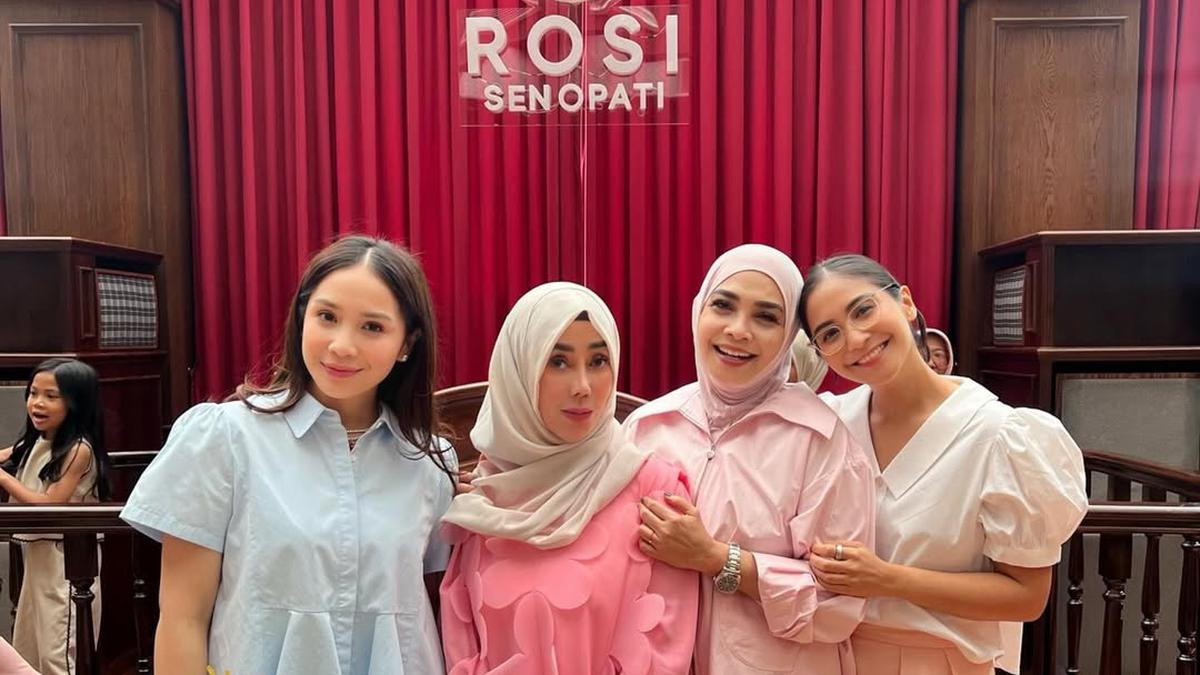 Kompak Nuansa Pastel, Gaya Nagita Slavina Rayakan Ultah Ibu Mertua Bareng Mama dan Caca Tengker