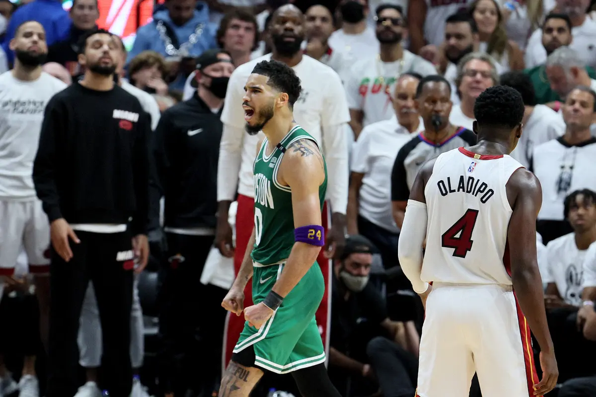 Selebrasi pemain Celtics usai lolos ke final NBA 2022
