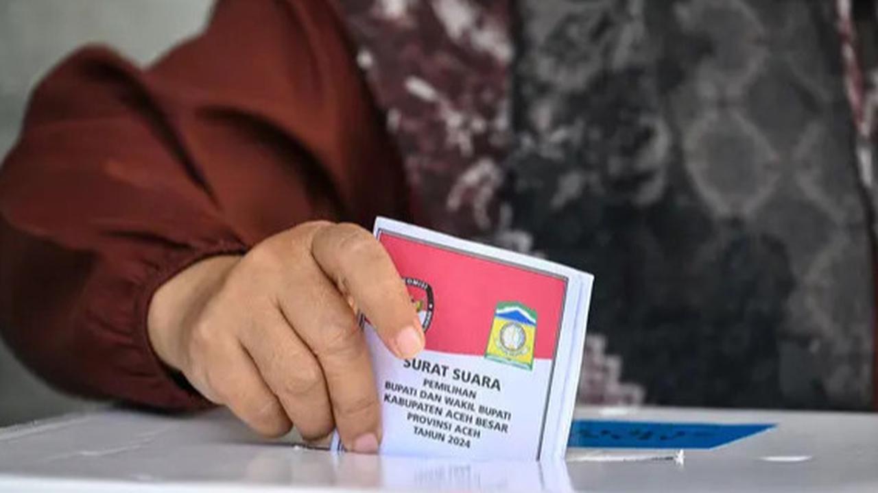 Viral Anggota KPPS di Ambon Ketahuan Coblos Surat Suara, Ini Tanggapan Bawaslu