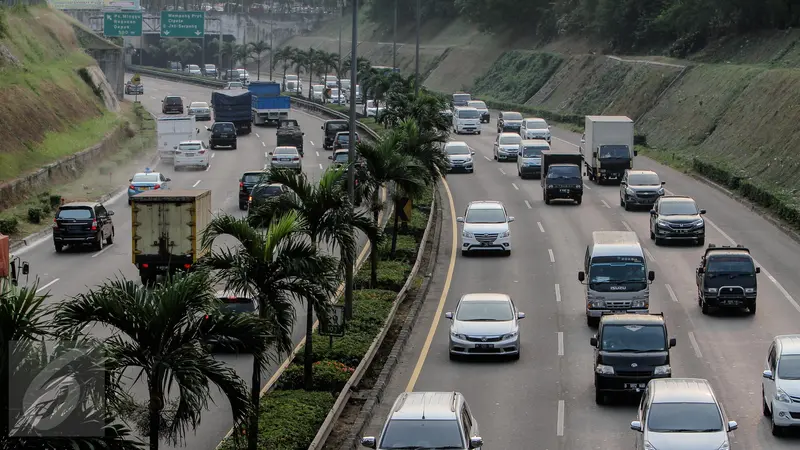 20150708-Jasa Marga Beri Diskon Tarif Tol Sampai 35 Persen Selama Lebaran-Jakarta 5