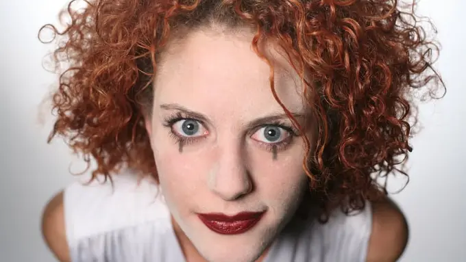 [Bintang] Harap Maklum! 7 Zodiak Ini Selalu Beri Kesan Buruk Tiap Kenalan