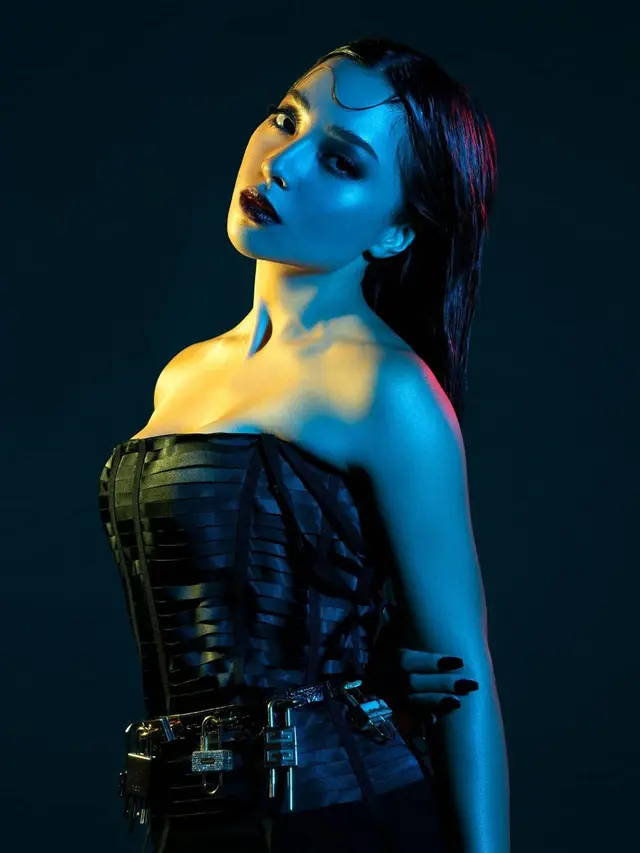 Gaya Pemotretan Nikita Willy Bertajuk Fatal, Curi Perhatian. (Sumber: Instagram/winstongomez)