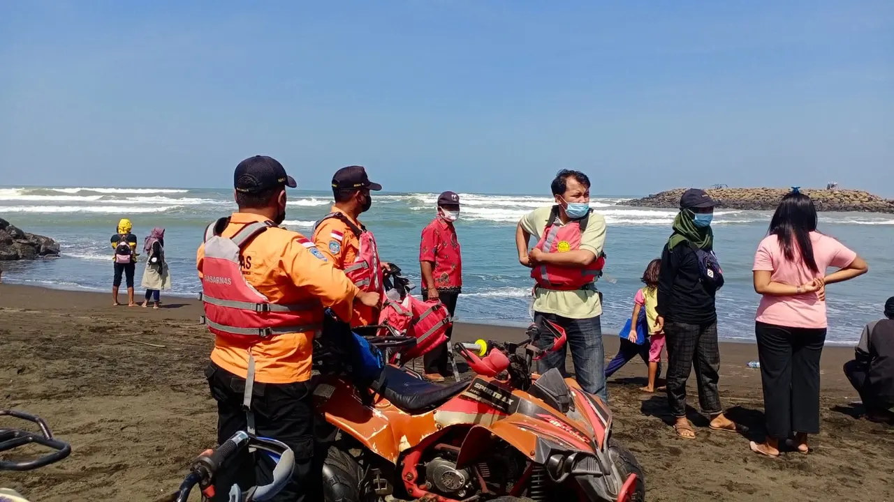 Seorang bocah perempuan hilang tenggelam di Pantai Sodong, Cilacap, Sabtu (22/5/2021). (Foto: Liputan6.com/Basarnas)
